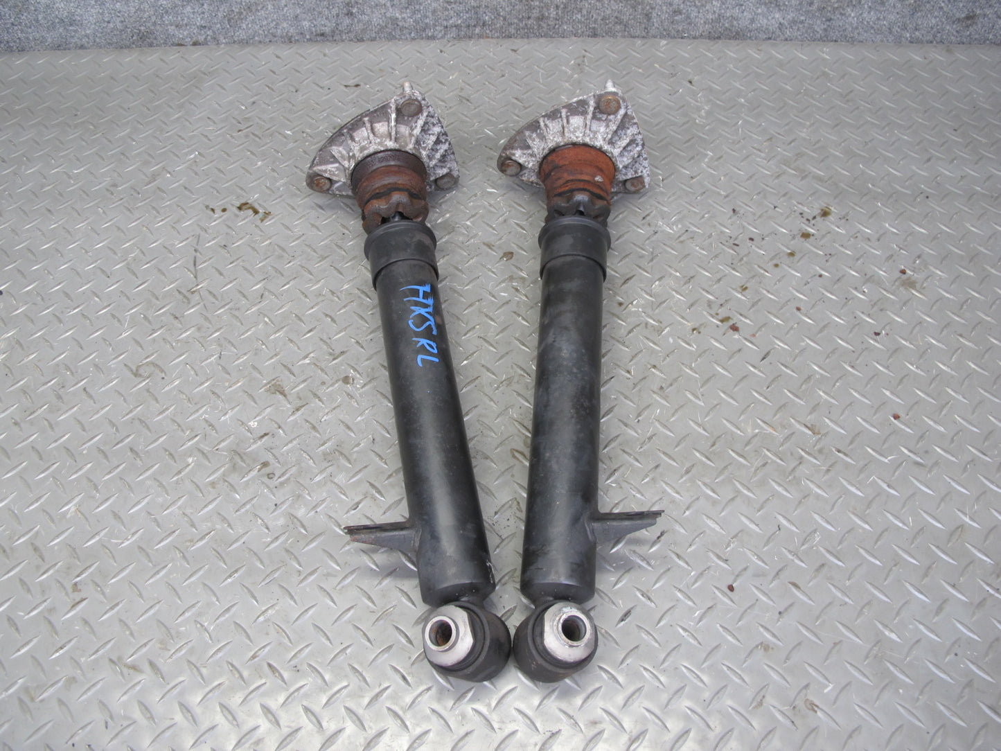 2010-2011 BMW E72 X6 AWD Hybrid Rear Left & Right Strut Shock Absorber Set of 2