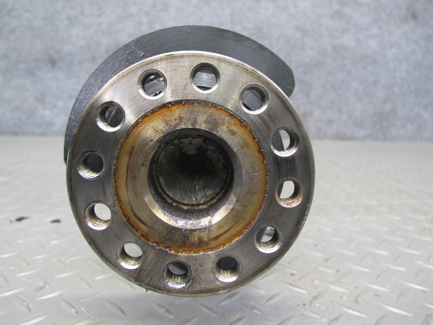 82-85 Mercedes W123 300D 3.0L OM617 617.952 Diesel Engine Crankshaft Unit OEM