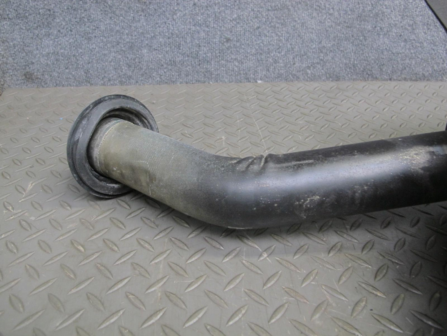 82-85 Mercedes W123 300D Sedan Fuel Tank Unit OEM