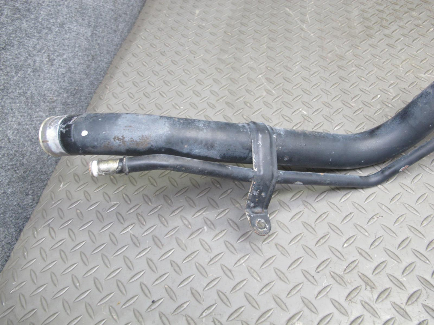 91-95 Toyota SW21L MR2 2.2L NA Gas Fuel Tank Filler Neck Vapor Vent Tube Set OEM
