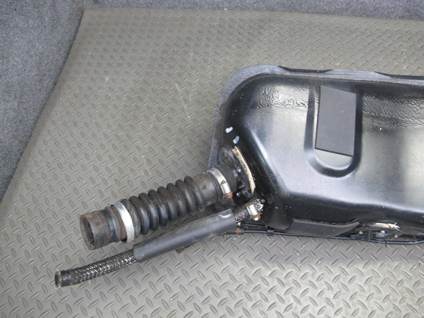 91-95 Toyota SW21L MR2 2.2L NA Gas Fuel Tank Filler Neck Vapor Vent Tube Set OEM
