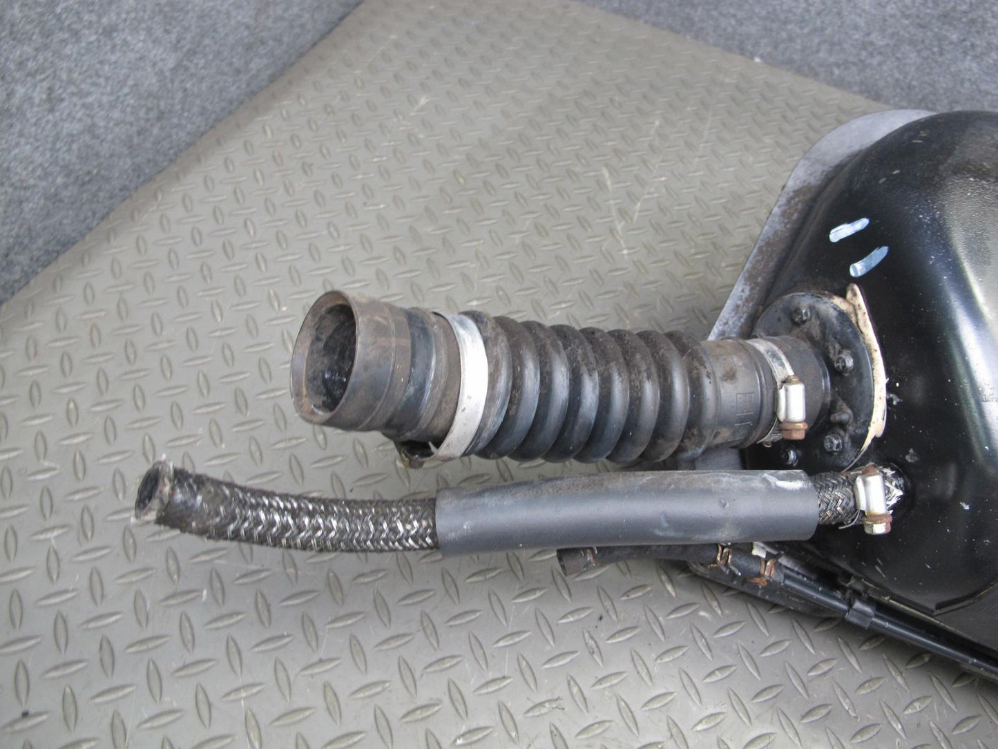 91-95 Toyota SW21L MR2 2.2L NA Gas Fuel Tank Filler Neck Vapor Vent Tube Set OEM