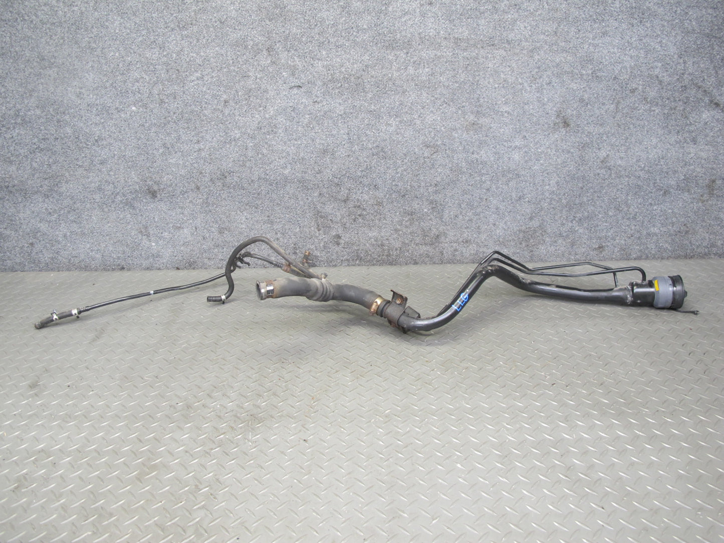 03-05 Lexus JZS160L GS300 Gas Fuel Tank Filler Neck Pipe w Cap OEM