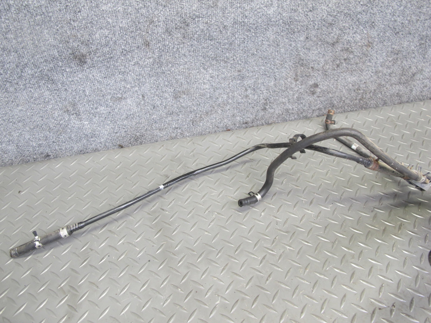 03-05 Lexus JZS160L GS300 Gas Fuel Tank Filler Neck Pipe w Cap OEM