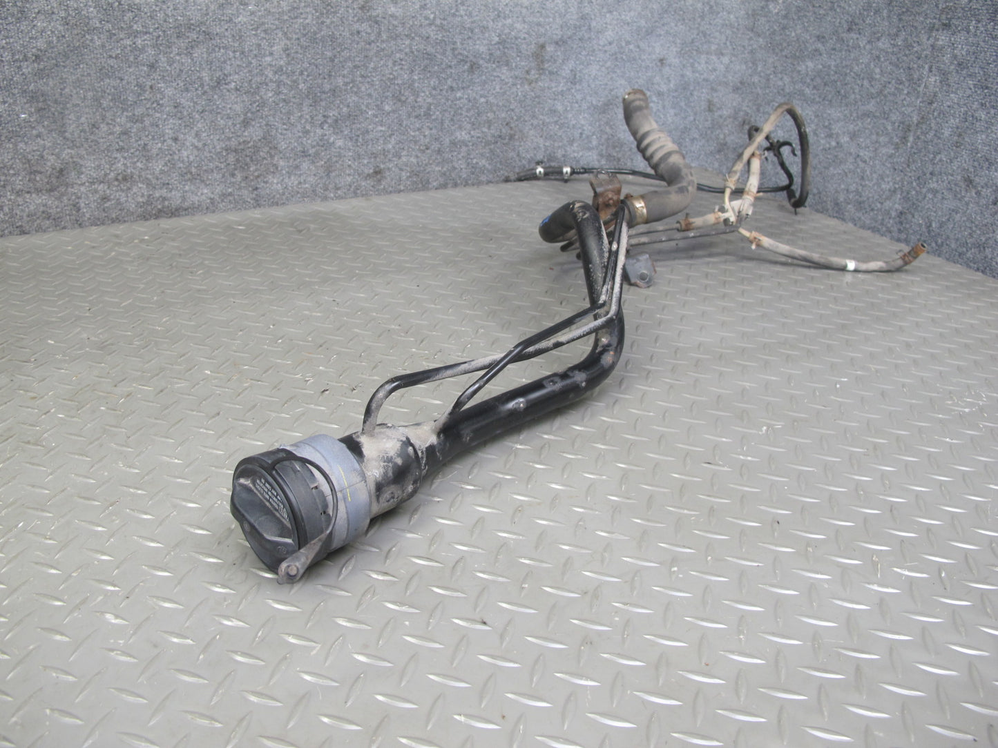 03-05 Lexus JZS160L GS300 Gas Fuel Tank Filler Neck Pipe w Cap OEM