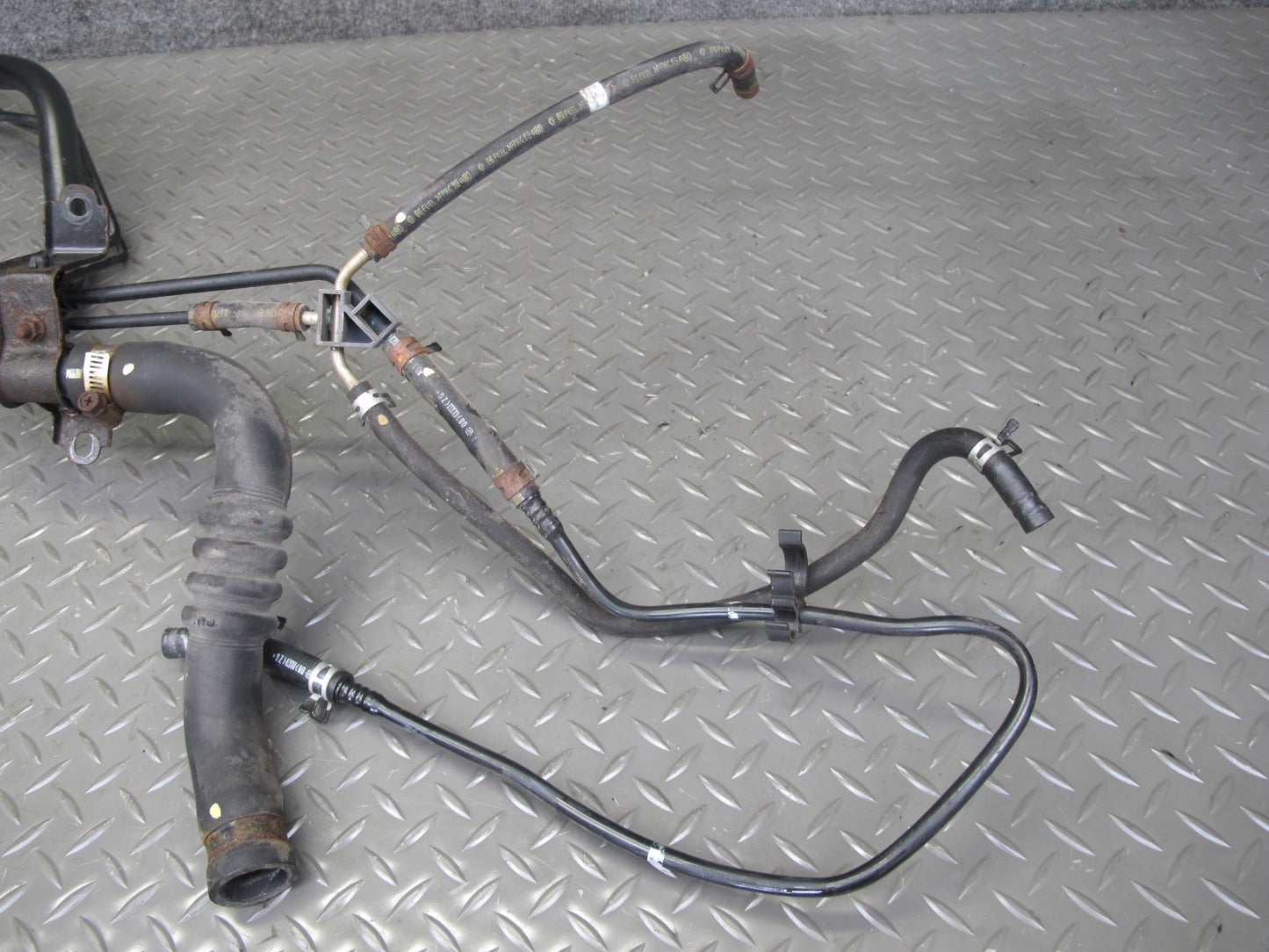 03-05 Lexus JZS160L GS300 Gas Fuel Tank Filler Neck Pipe w Cap OEM