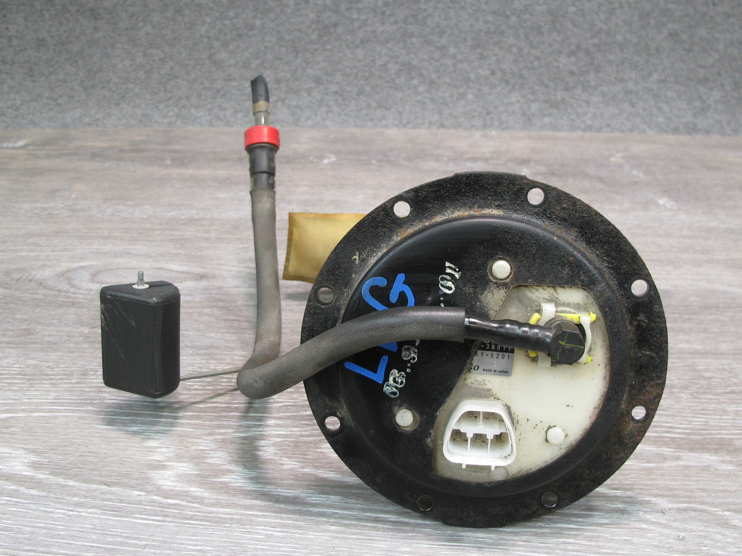 01-05 Lexus JZS160L GS300 Set of 2 Fuel Pump Level Sensor Assembly OEM