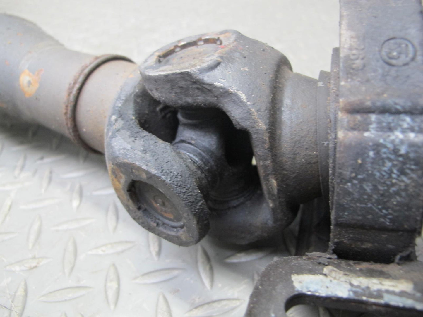 82-85 Mercedes W123 300D Sedan AT Rear Driveshaft Drive Shaft OEM