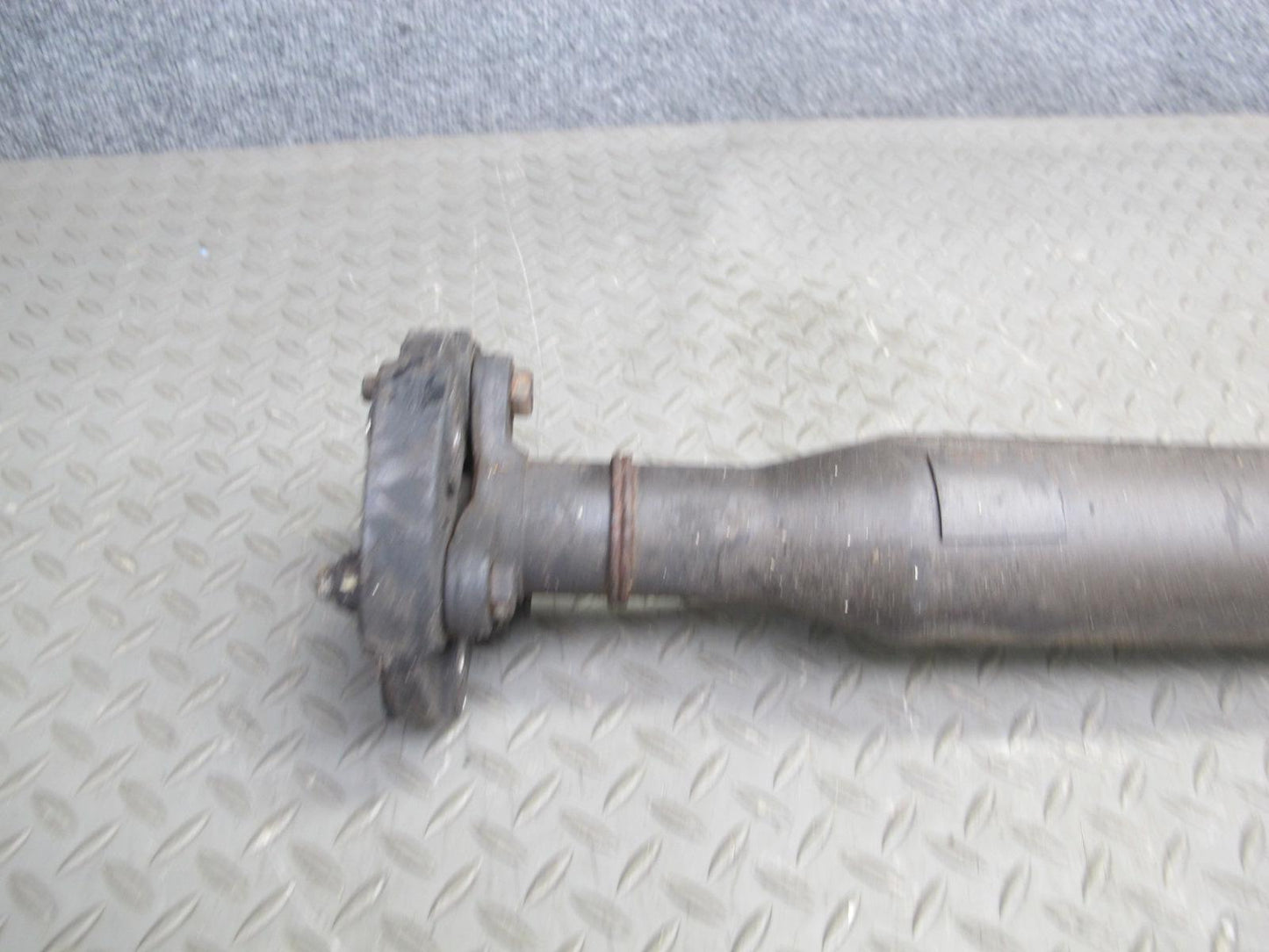 82-85 Mercedes W123 300D Sedan AT Rear Driveshaft Drive Shaft OEM