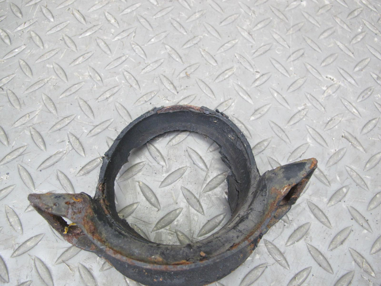82-85 Mercedes W123 300D Sedan A/T Rear Driveshaft Drive Shaft OEM