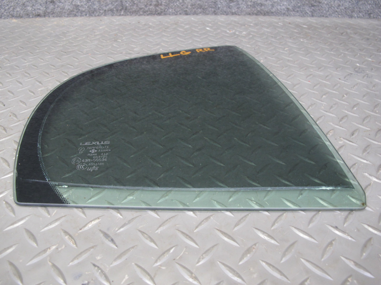 01-05 Lexus JZS160L GS430 GS300 Rear Right Quarter Window Glass OEM