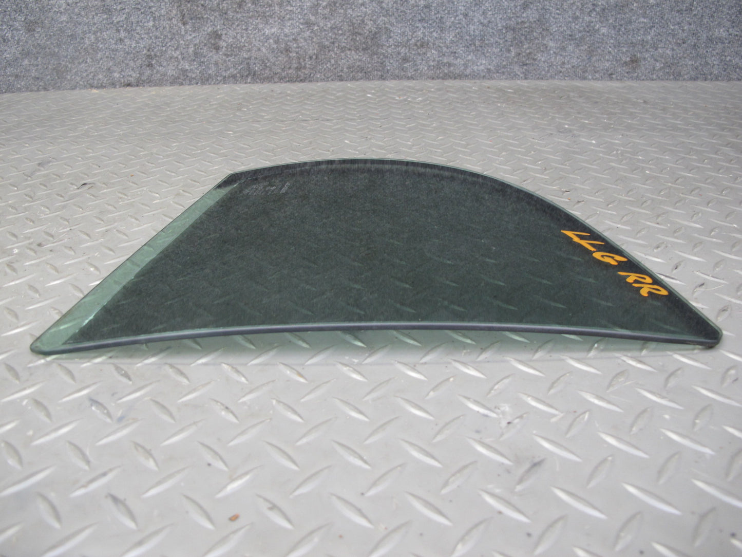 01-05 Lexus JZS160L GS430 GS300 Rear Right Quarter Window Glass OEM