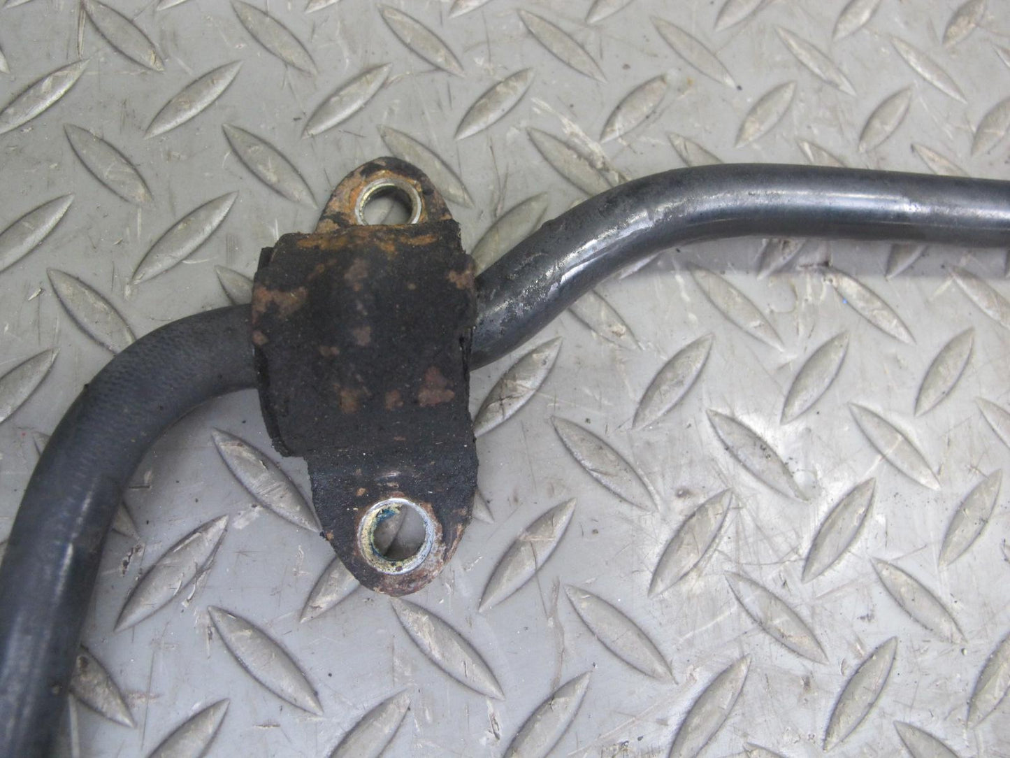 75-85 Mercedes W123 Rear Anti Roll Skate Stabilizer Sway Bar OEM