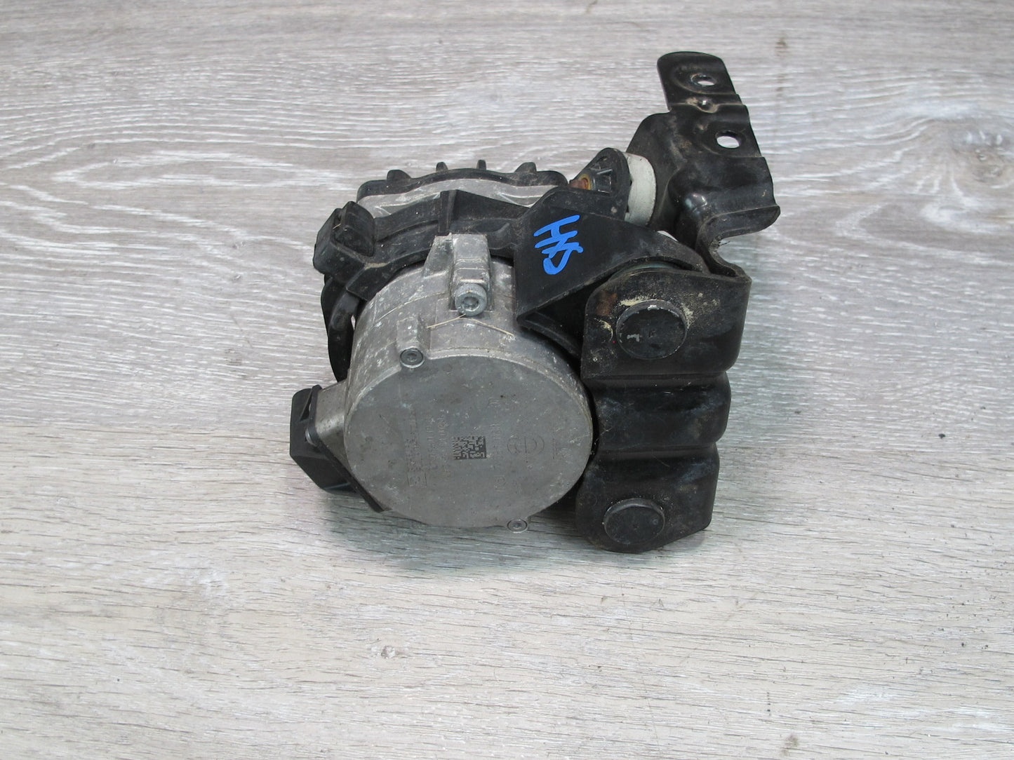 2010-2014 BMW E71 E72 X6 4.4L Auxiliary Electric Water Coolant Pump 7584088