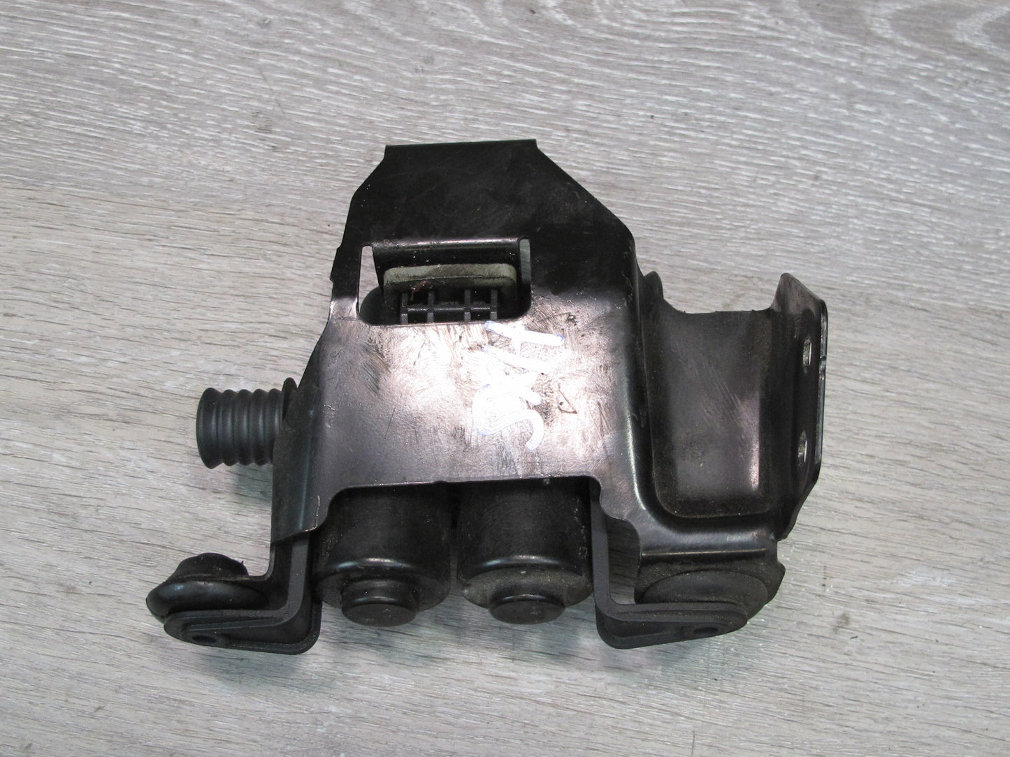 2008-2014 BMW E71 E72 X6 Heater Control Water Valve