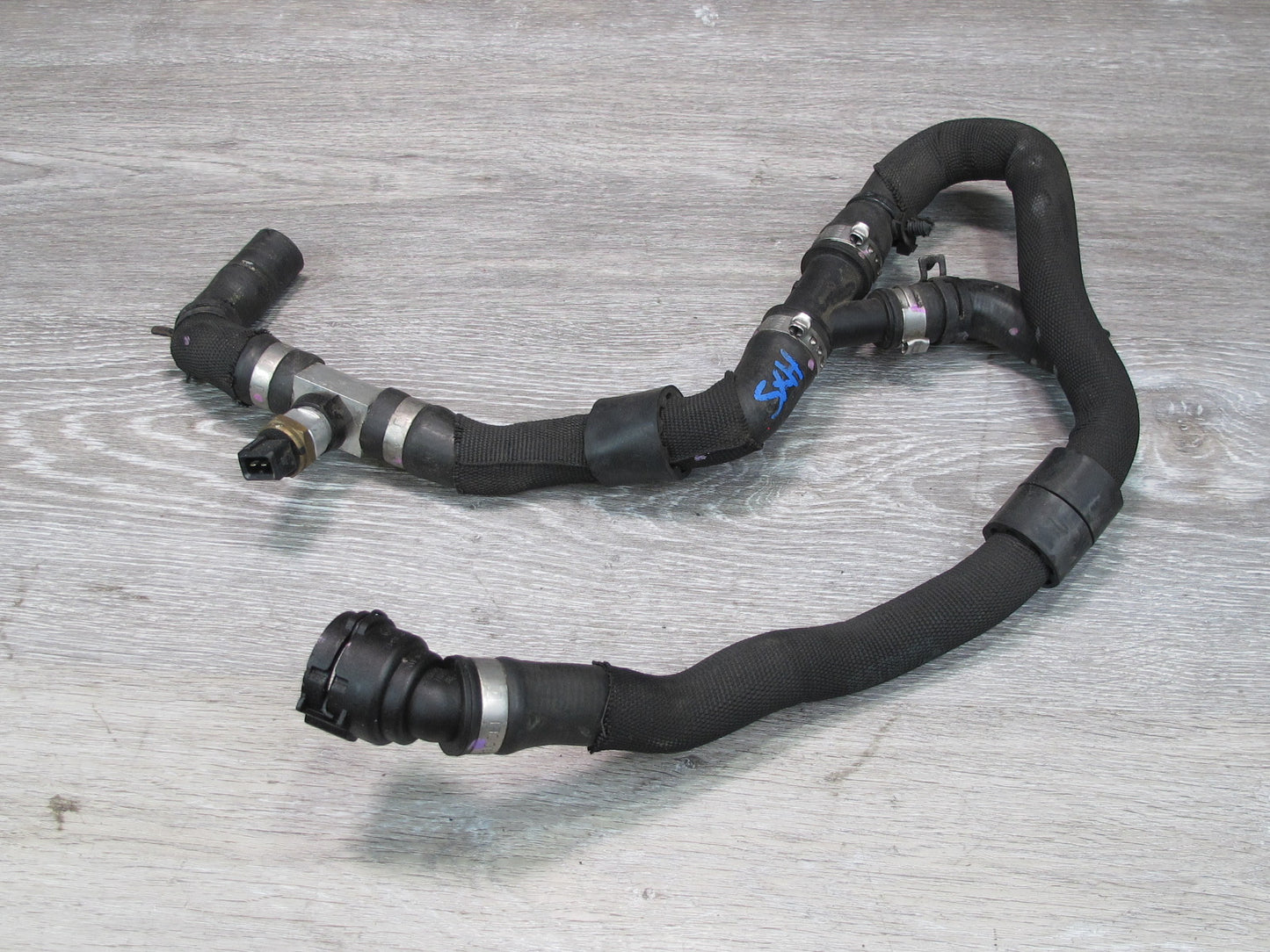 2008-2014 BMW E71 E72 X6 4.4L Engine Cooling Hose Pipe Line