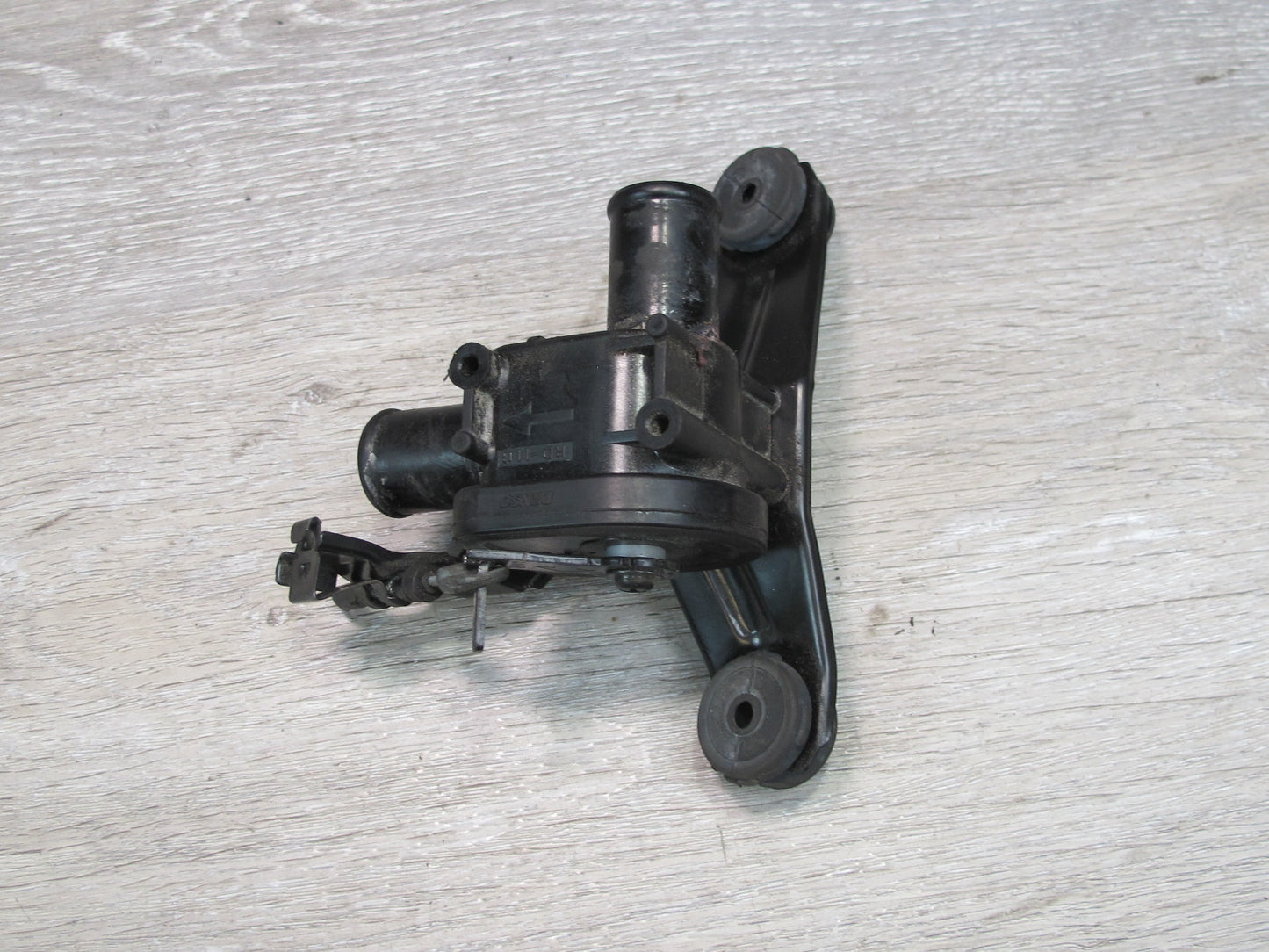 98-00 Lexus UCF20L LS400 Heater Control Water Valve OEM