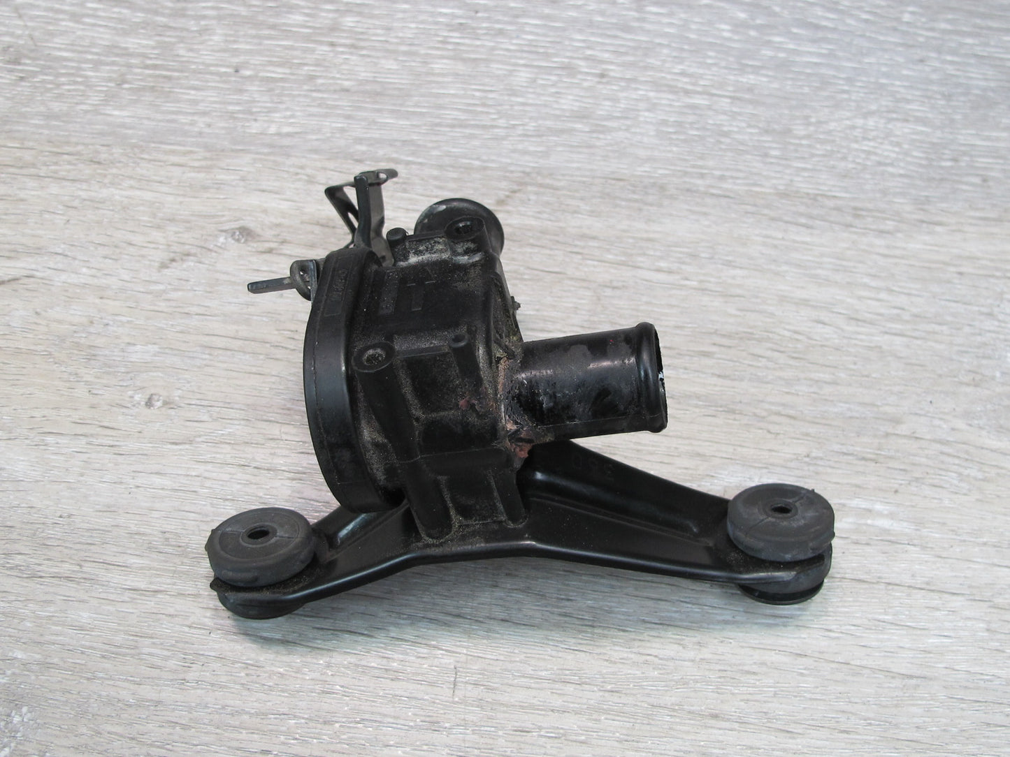98-00 Lexus UCF20L LS400 Heater Control Water Valve OEM