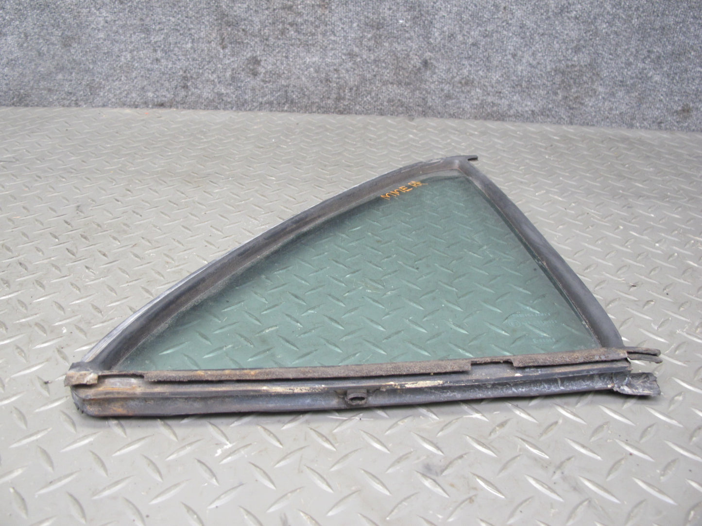 75-83 Mercedes W123 Rear Right Door Vent Glass Window OEM