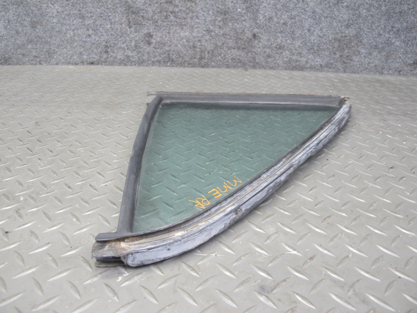 75-83 Mercedes W123 Rear Right Door Vent Glass Window OEM