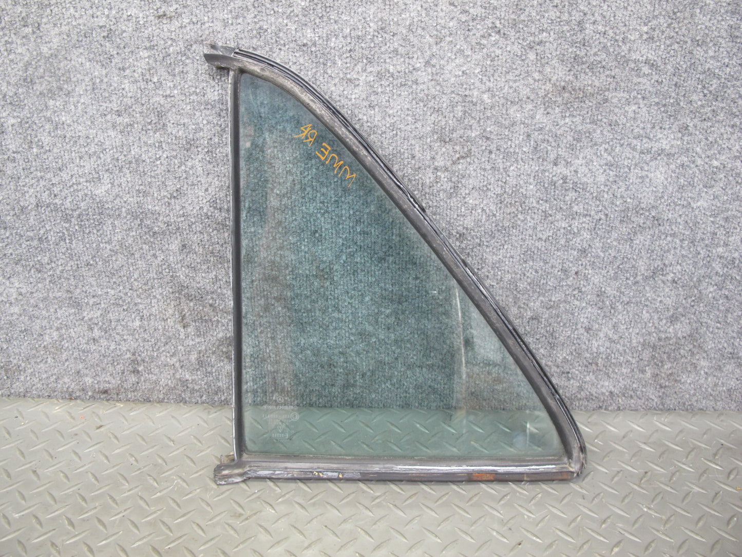 75-83 Mercedes W123 Rear Right Door Vent Glass Window OEM