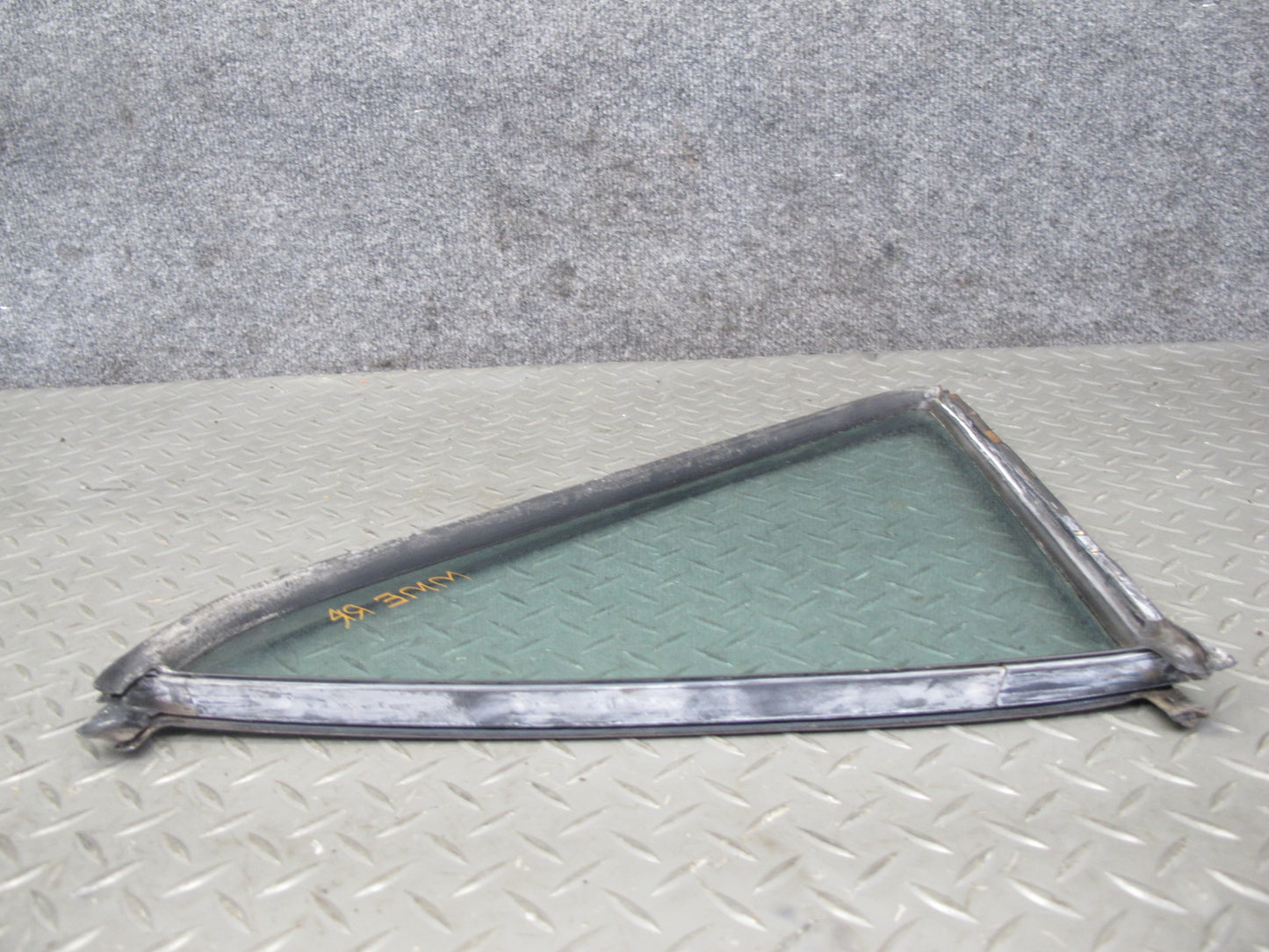 75-83 Mercedes W123 Rear Right Door Vent Glass Window OEM