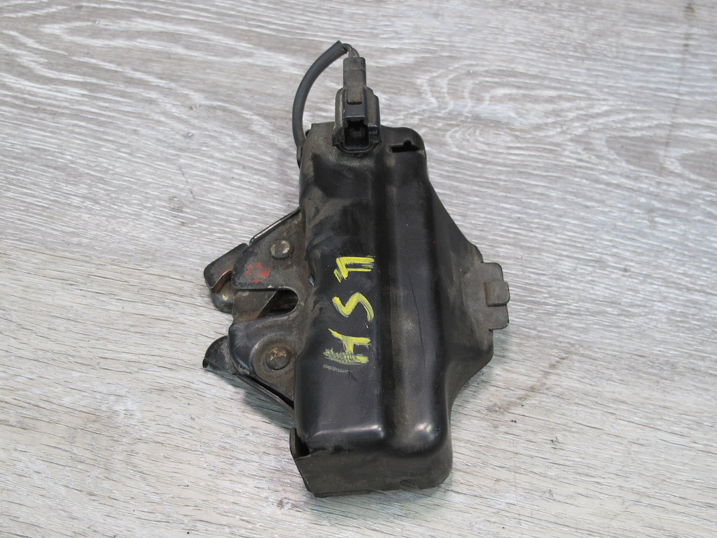 95-00 Lexus UCF20L LS400 Front Hood Bonnet Lock Latch OEM