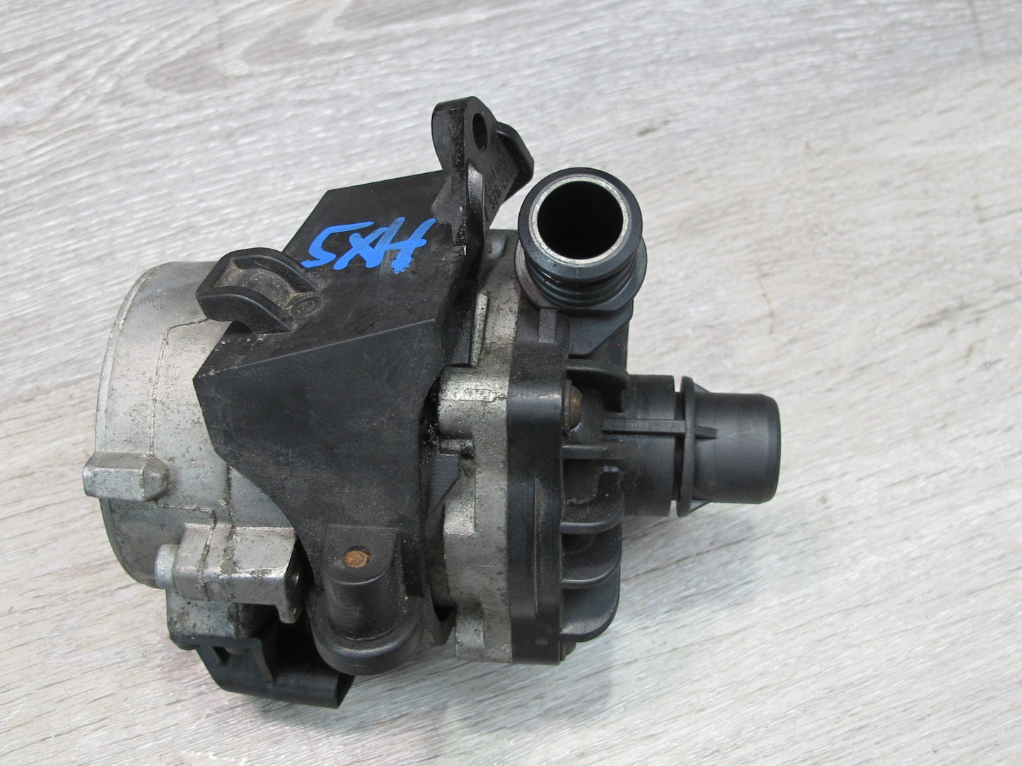 2008-2014 BMW E71 E72 X6 Secondary Auxiliary Electric Water Coolant Pump
