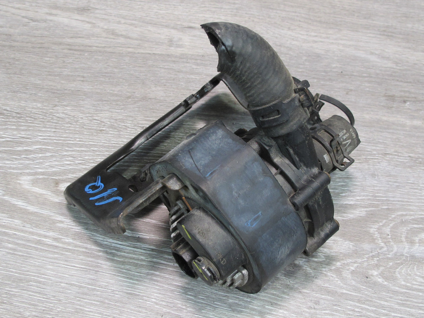 2014-2017 Infiniti QX60 2.5L Hybrid Engine Auxiliary AUX Cooling Water Pump
