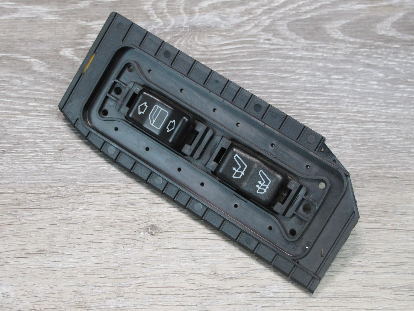 94-99 Mercedes W140 S-class Rear Right Door Window Heated Seat Switch OEM