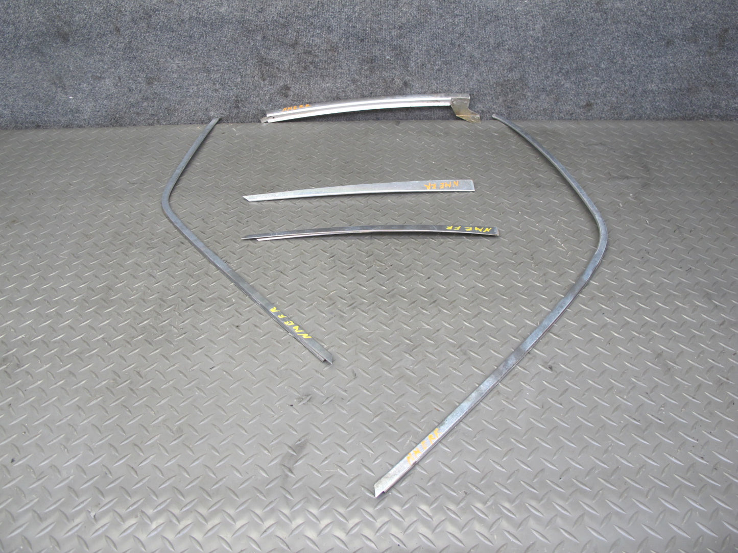 77-85 Mercedes W123 Sedan Front & Rear Right Door Chrome Trim Molding Set OEM
