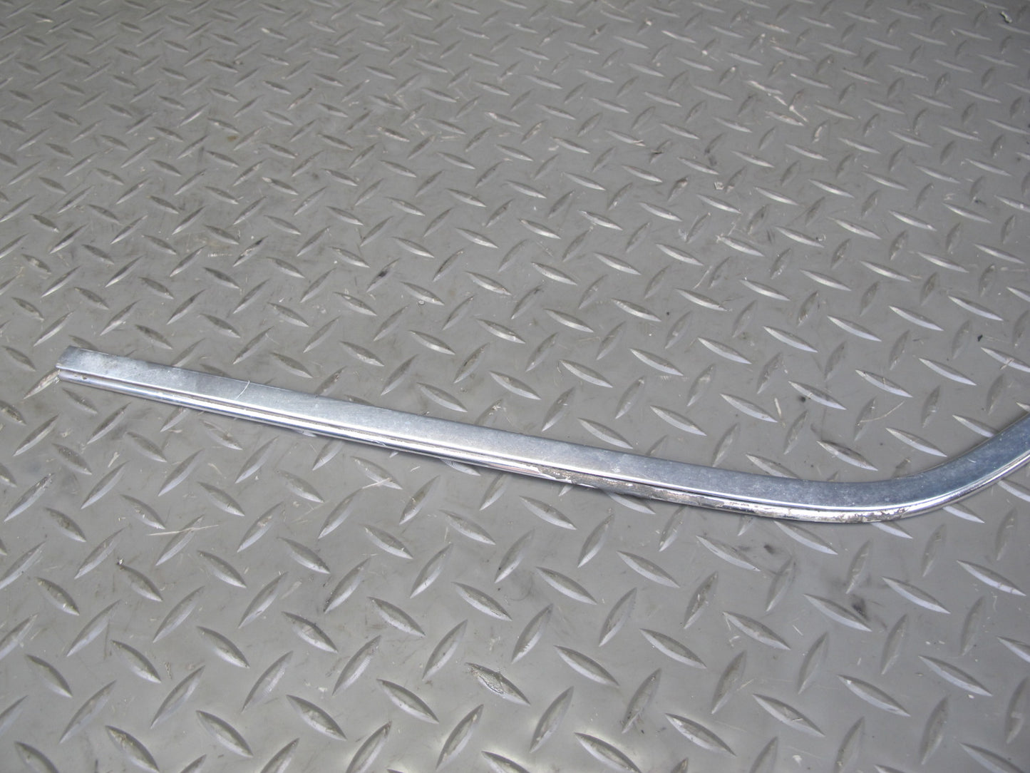77-85 Mercedes W123 Sedan Front & Rear Right Door Chrome Trim Molding Set OEM