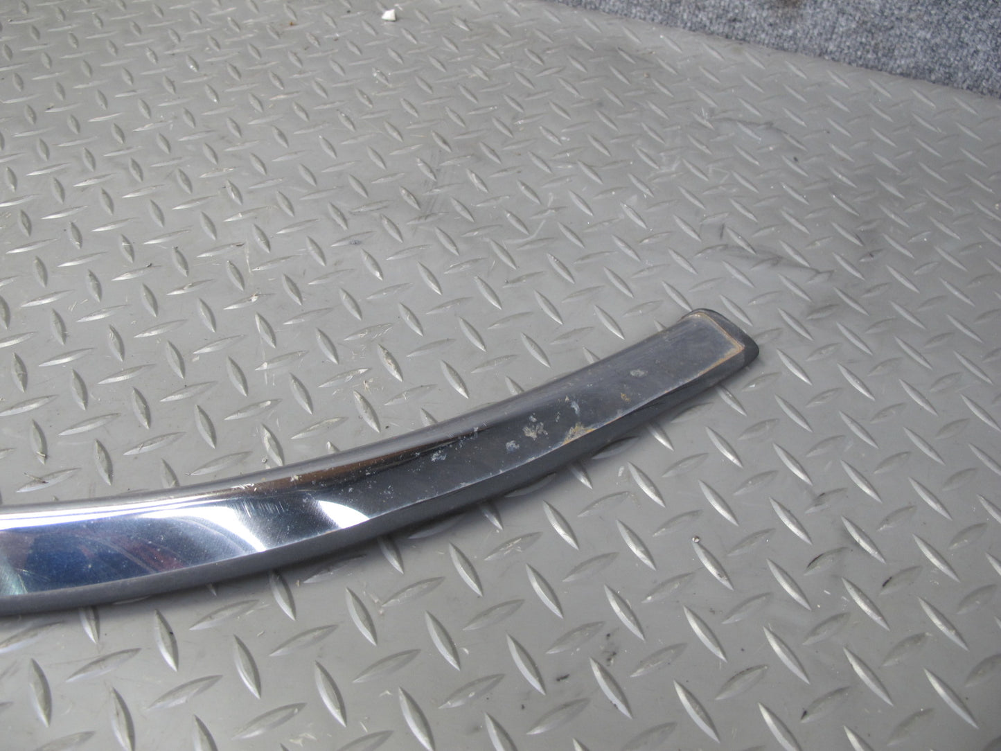 77-85 Mercedes W123 Set of 2 Rear Wheel Arch Fender Flare Chrome Trim Cover OEM
