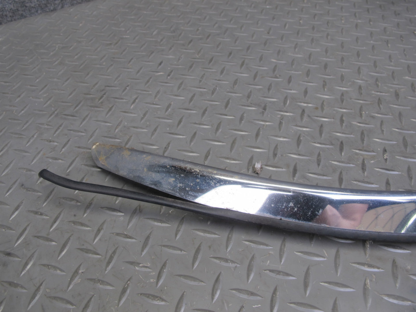 77-85 Mercedes W123 Set of 2 Rear Wheel Arch Fender Flare Chrome Trim Cover OEM