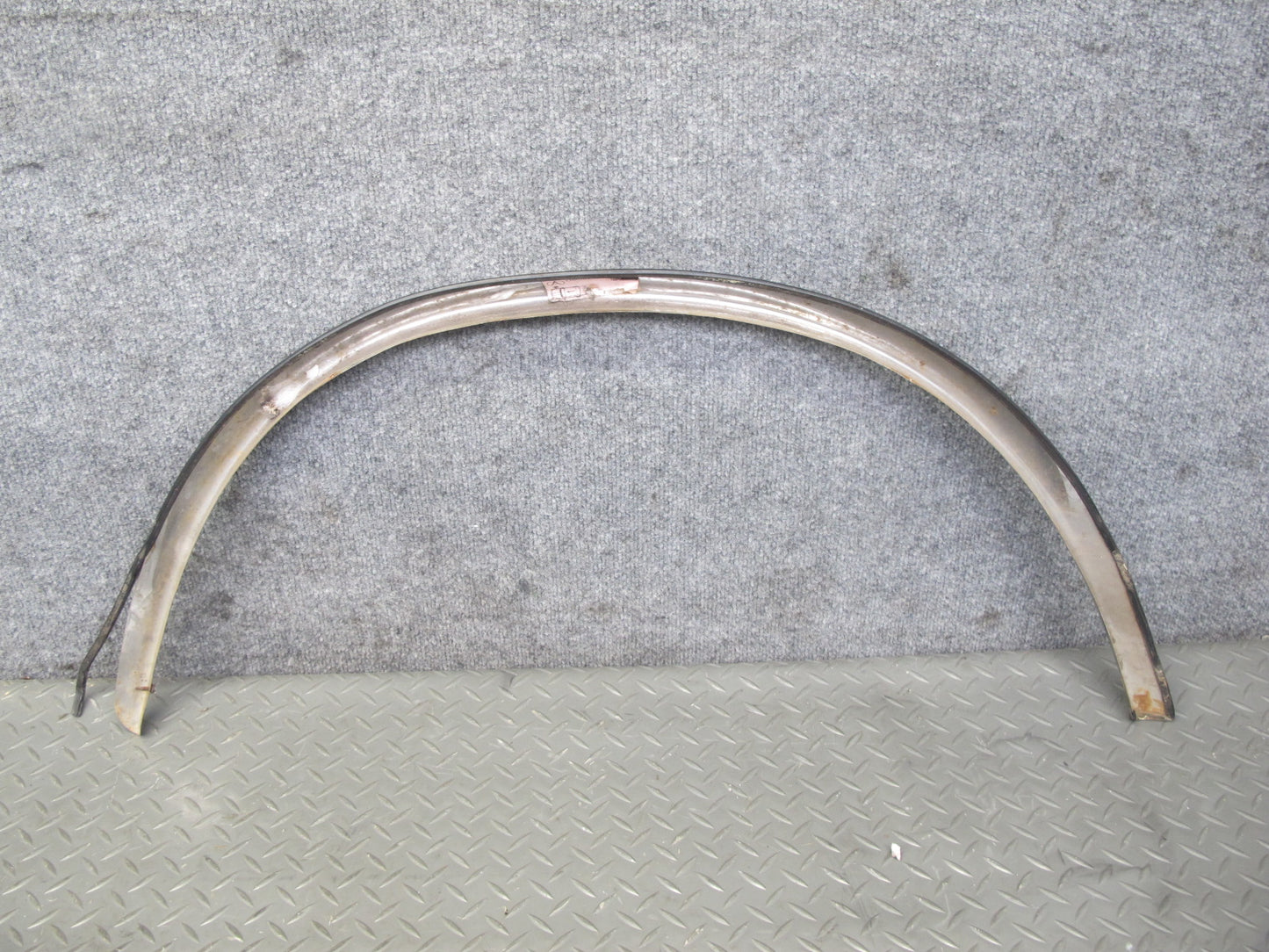 77-85 Mercedes W123 Set of 2 Rear Wheel Arch Fender Flare Chrome Trim Cover OEM