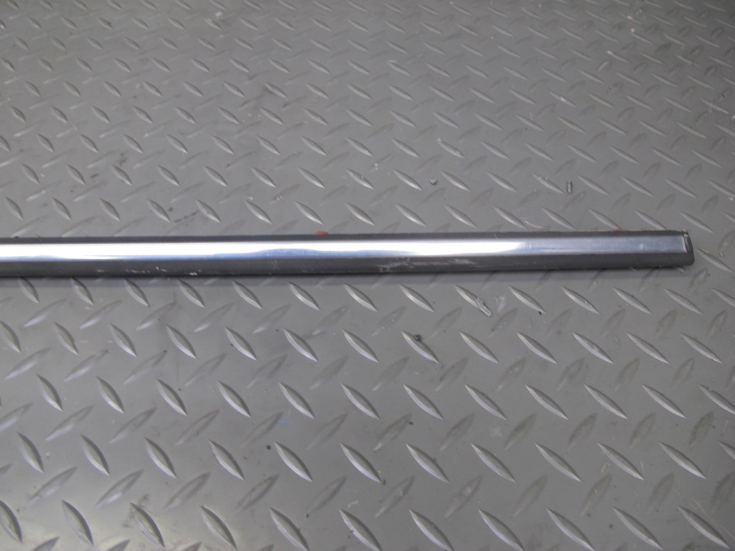 77-85 Mercedes W123 Rear Right Quarter Front Right Door Chrome Trim Molding Set