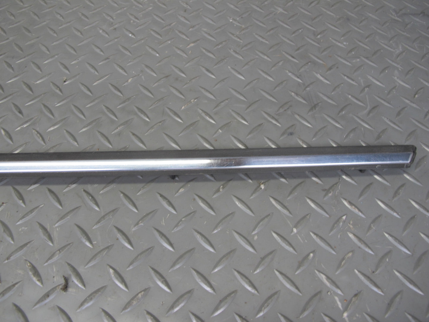 77-85 Mercedes W123 Rear Right Quarter Front Right Door Chrome Trim Molding Set