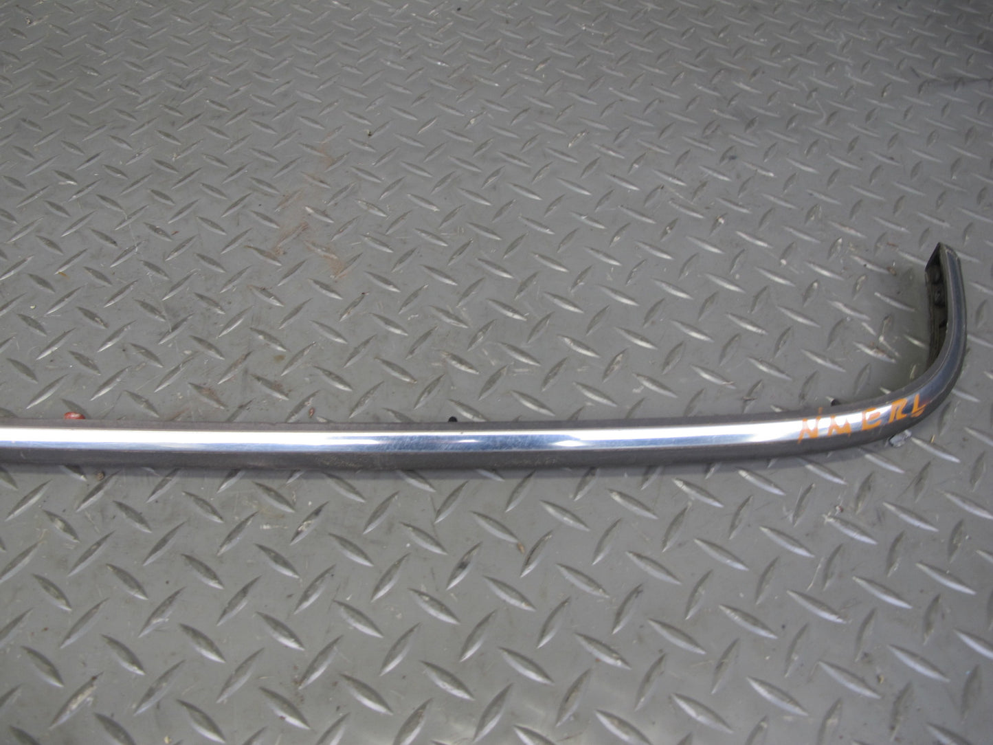 77-85 Mercedes W123 Left Quarter Door Side Chrome Trim Molding SE T OEM