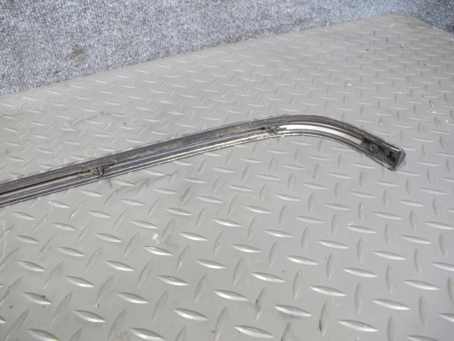 77-85 Mercedes W123 Left Quarter Door Side Chrome Trim Molding SE T OEM
