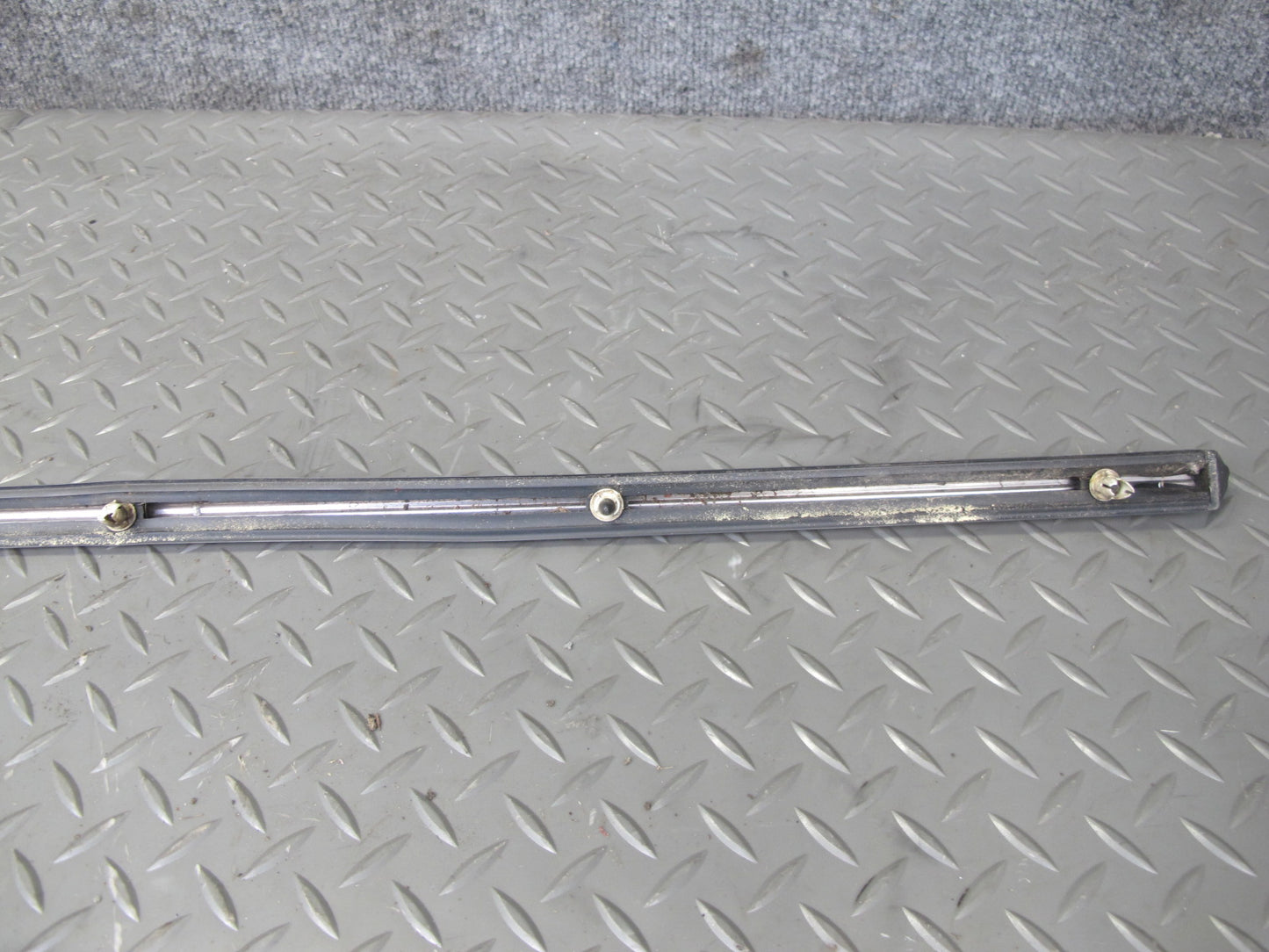 77-85 Mercedes W123 Left Quarter Door Side Chrome Trim Molding SE T OEM