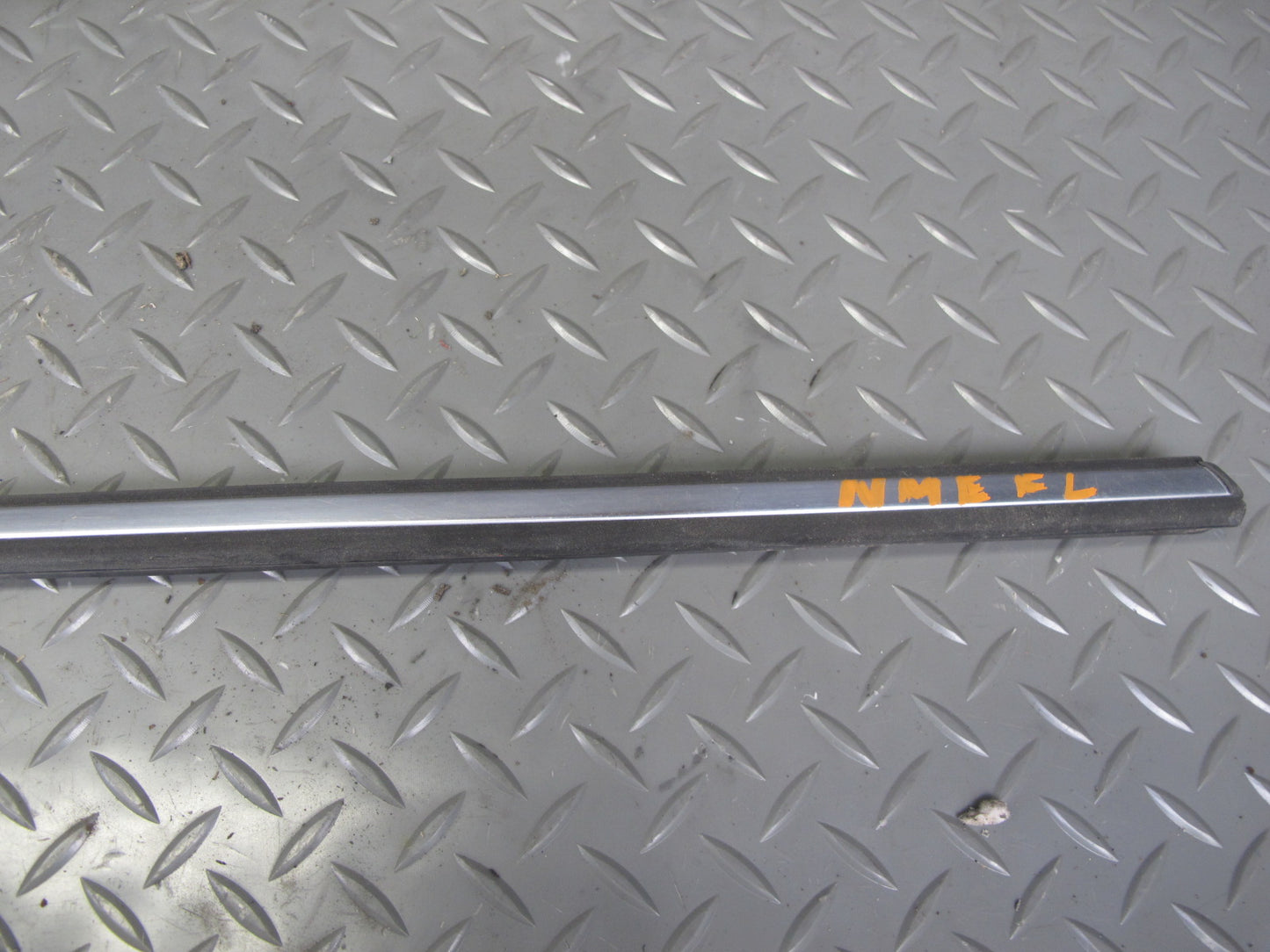 77-85 Mercedes W123 Left Quarter Door Side Chrome Trim Molding SE T OEM