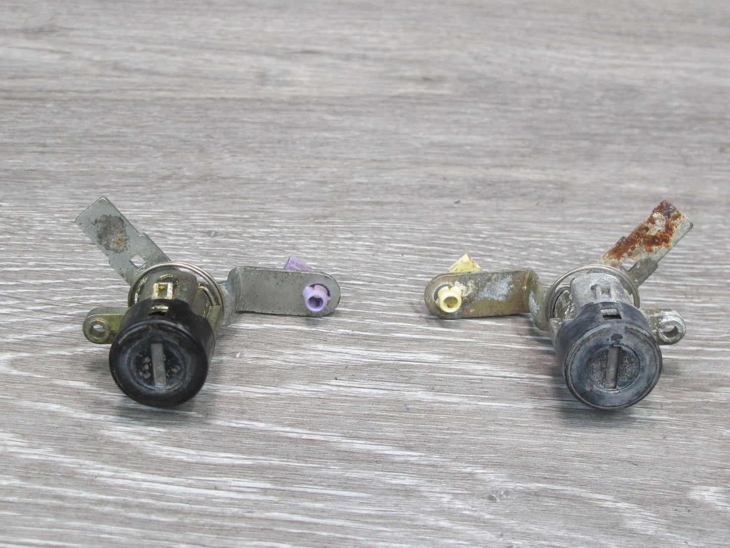 91-96 Dodge Stealth Ignition Switch Door Trunk Lock Cylinder KEY Set OEM