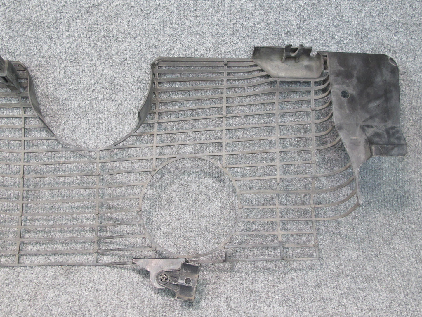 94-99 Mercedes W140 M119 Engine Cooling Fan Shroud Cover Grille 1405050388 OEM