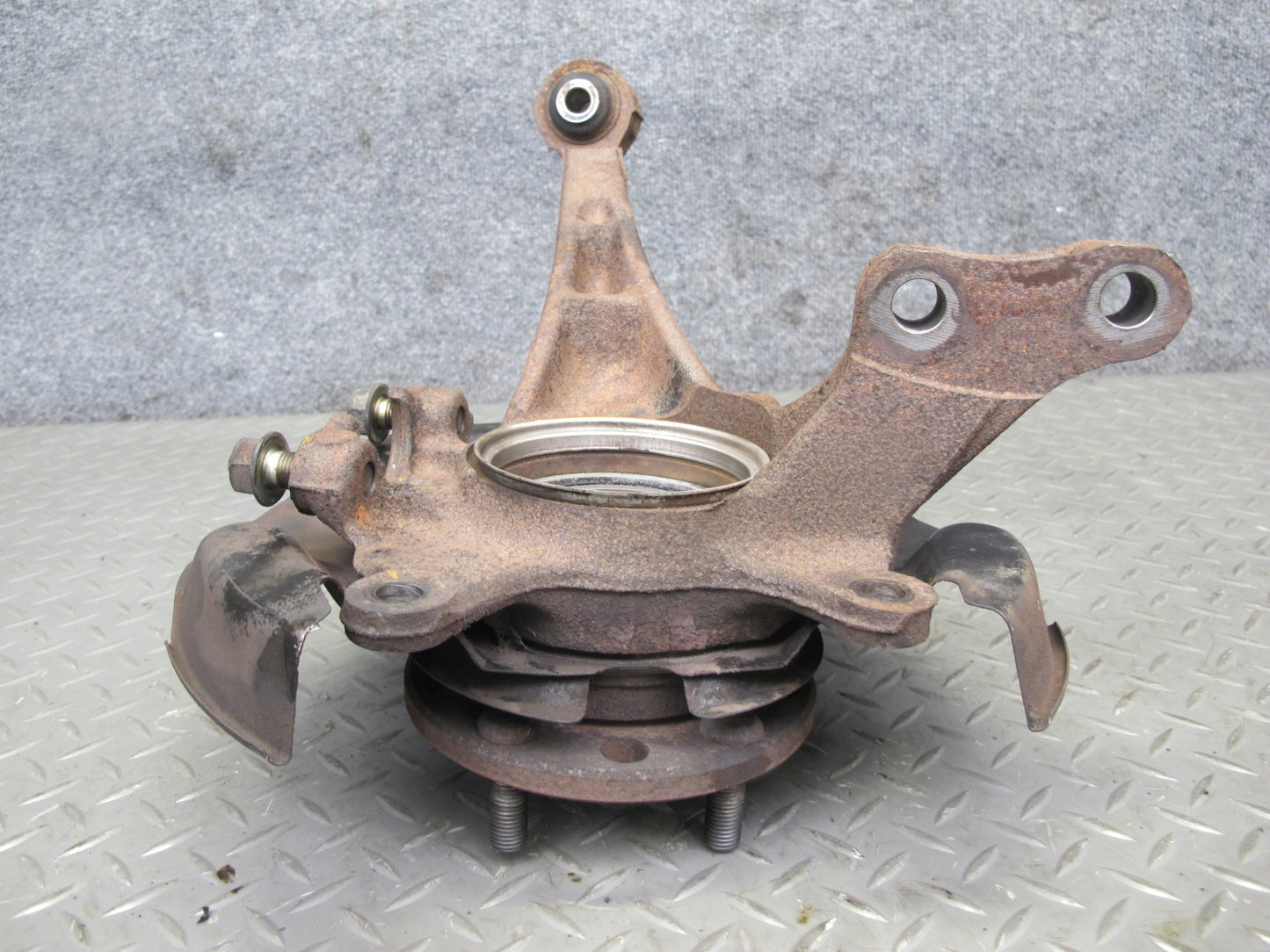 91-95 Toyota SW21L MR2 NON Turbo Non-abs Rear Left Spindle Knuckle Wheel Hub OEM