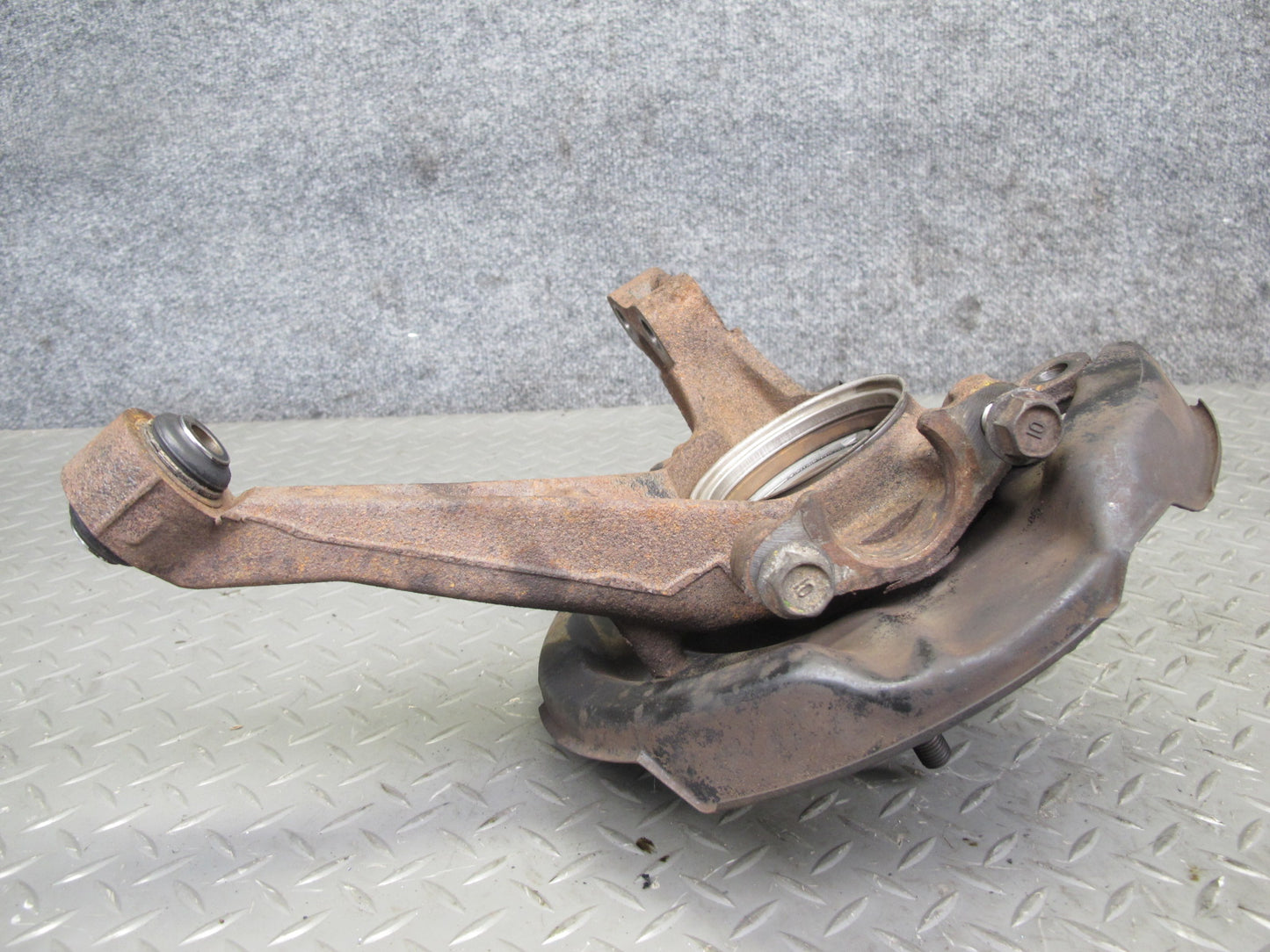 91-95 Toyota SW21L MR2 NON Turbo Non-abs Rear Left Spindle Knuckle Wheel Hub OEM