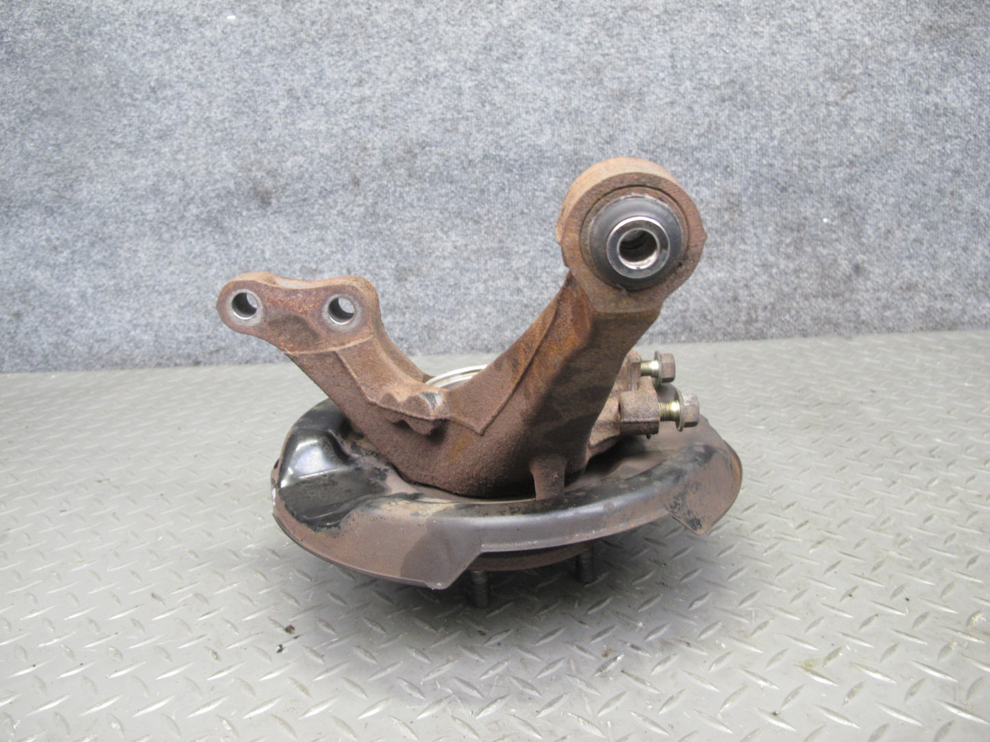 91-95 Toyota SW21L MR2 NON Turbo Non-abs Rear Left Spindle Knuckle Wheel Hub OEM