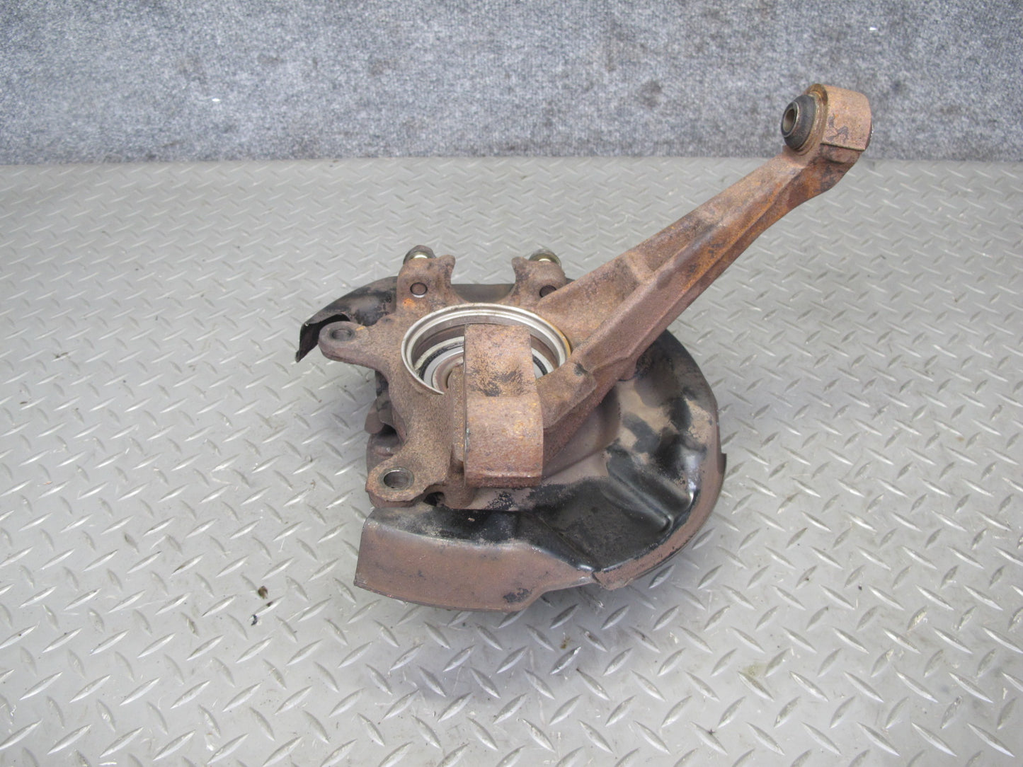 91-95 Toyota SW21L MR2 NON Turbo Non-abs Rear Left Spindle Knuckle Wheel Hub OEM