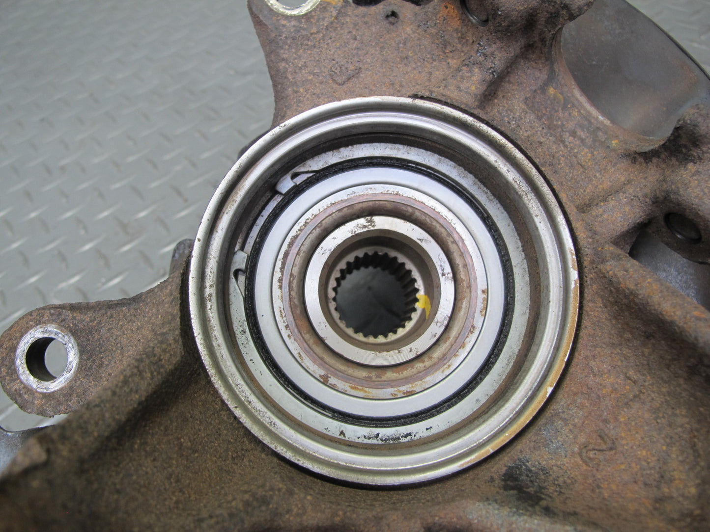 91-95 Toyota SW21L MR2 NON Turbo Non-abs Rear Left Spindle Knuckle Wheel Hub OEM