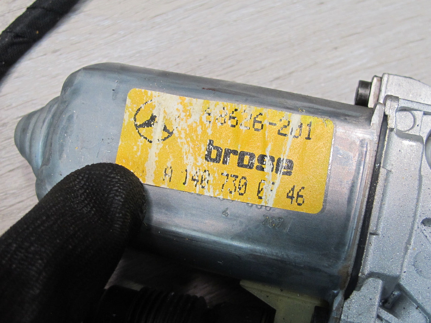 94-99 Mercedes W140 Rear Left Door Window Motor 0130821502 OEM