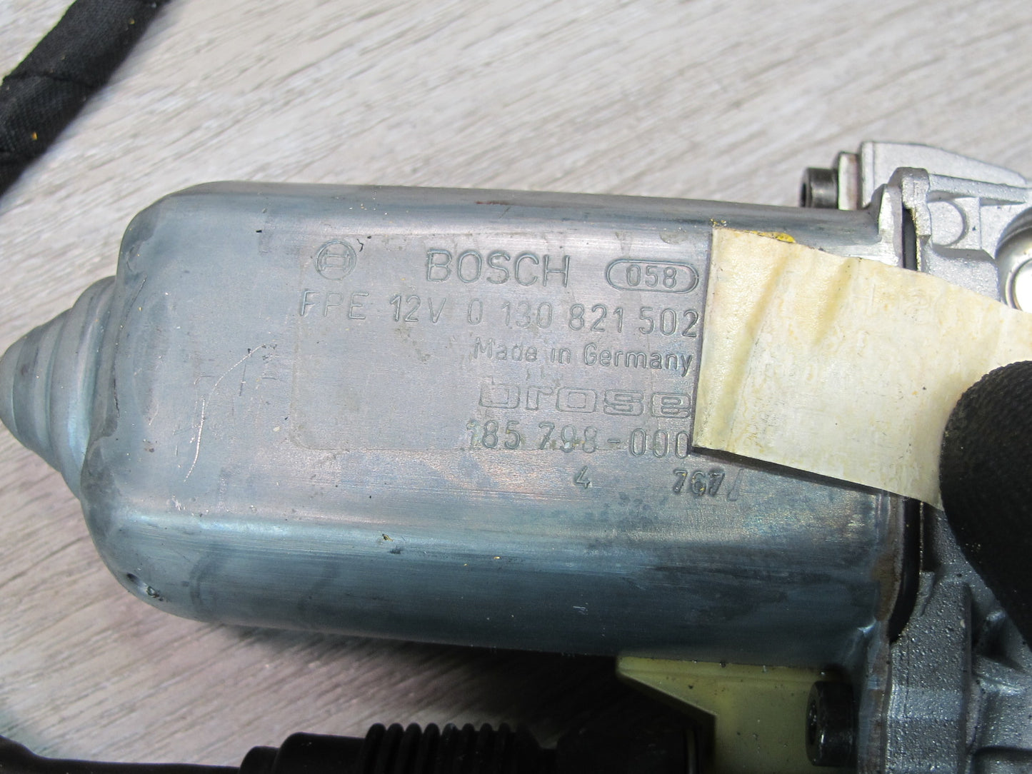 94-99 Mercedes W140 Rear Left Door Window Motor 0130821502 OEM